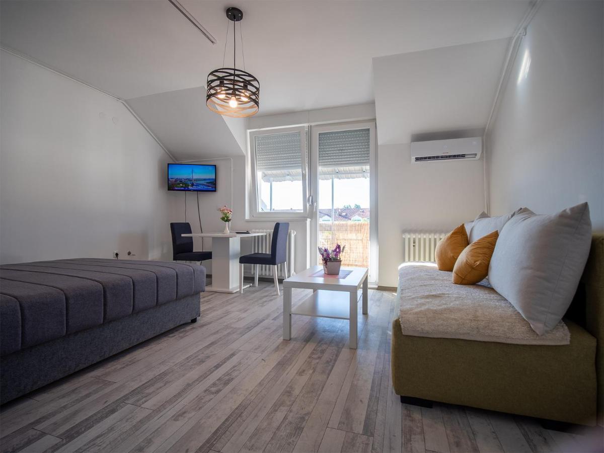 Ferienwohnung Apartman Sara Novi Sad Exterior foto